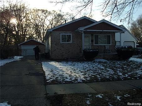 2nd image of 21241 Behrendt Ave