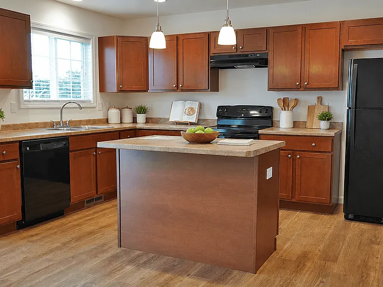 Crooked Tree Townhomes - Saginaw, Michigan — Photo 3