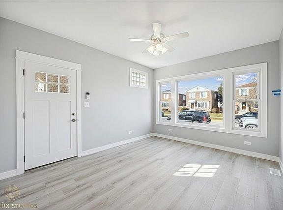 3rd image of 6423 S Knox Ave #1