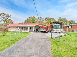 915 Royal Trl, Manchester, TN 37355