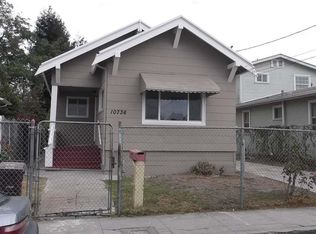 10736 Apricot St, Oakland, CA 94603