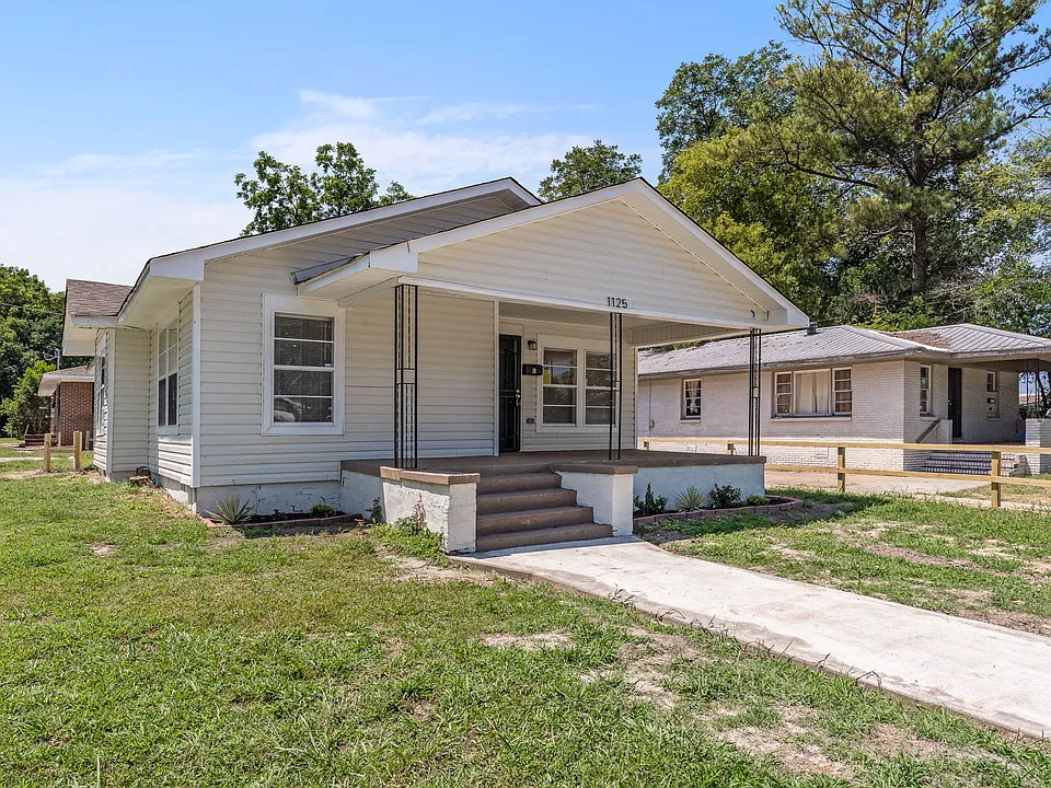 1125 Thomason Ave