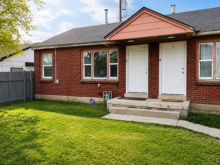 163 E Commonwealth Ave — Photo 14