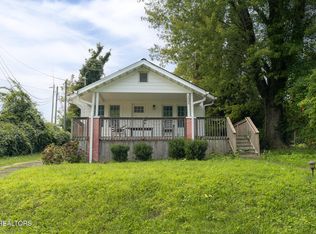 1004 Phillips Ave, Knoxville, TN 37920