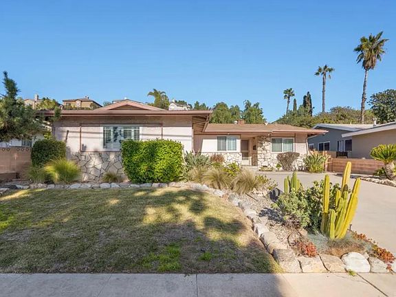 2nd image of 7888 N Glenoaks Blvd