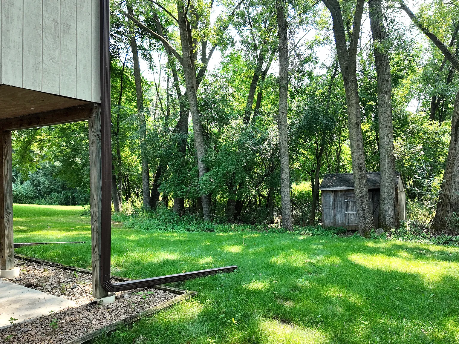 4 bed, 1900 sqft, $2,940 — Photo 3