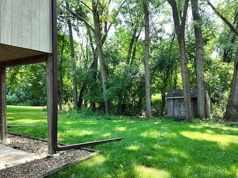 15229 Buchanan Ct — Photo 1