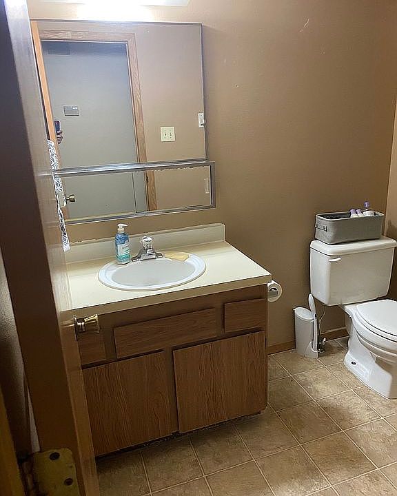 2nd image of 497 E Chester Ln