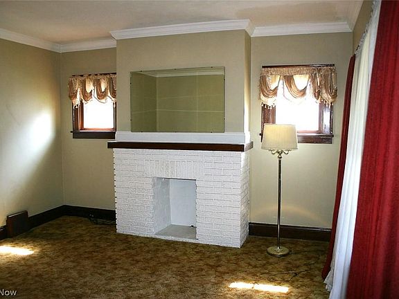 2nd image of 2812 Portman Ave