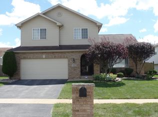 625 Clover Ln, University Park, IL