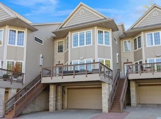 235 Holiday Rd APT 2, Coralville, IA 52241