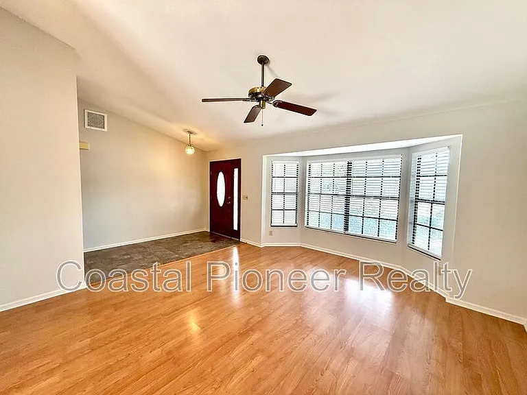 11732 Spanish Lake Dr — Photo 4