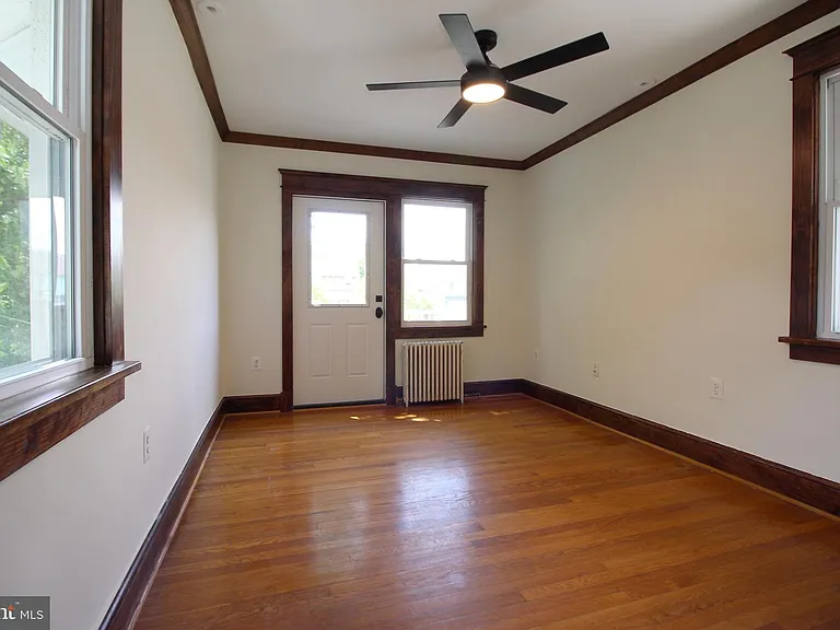 2417 Otis St NE — Photo 14