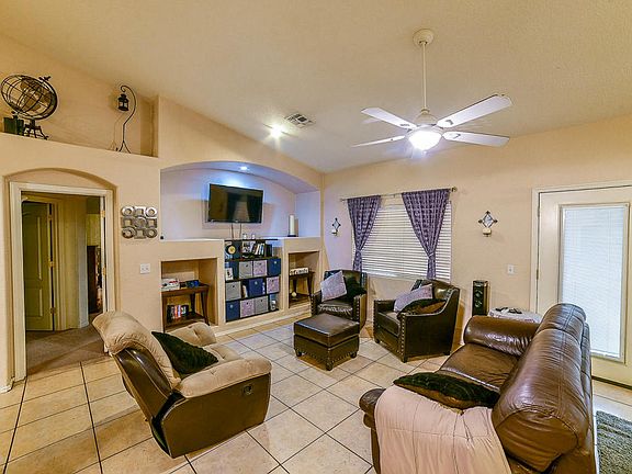 2nd image of 8263 N Pink Pearl Way