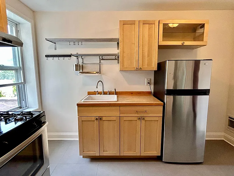 4119 Parrish St — Photo 4