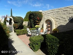 5th image of 711 W Placita Nueva
