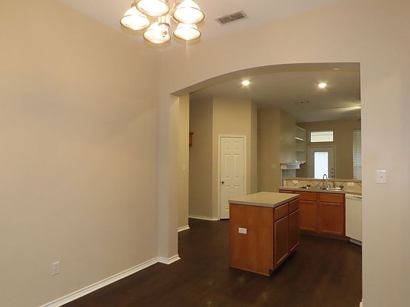 5th image of 1206 Candice Dr