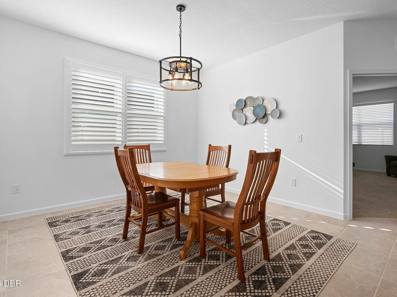 4 bed, 3.0 bath, 2828 sqft, $3,000 — Photo 4