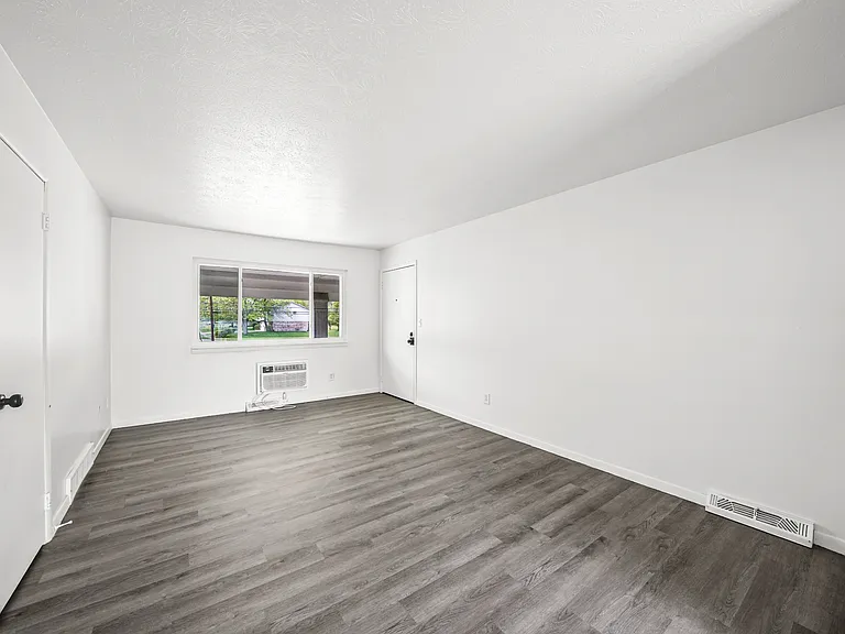 4707 Fishcreek Rd #4 — Photo 7