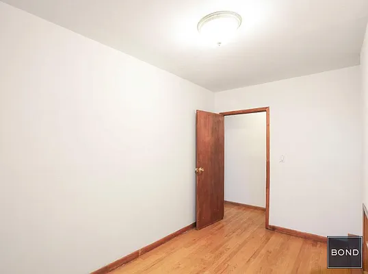 Rented by Bond New York | media 17