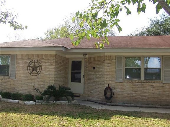 2nd image of 304 Sunflower Dr