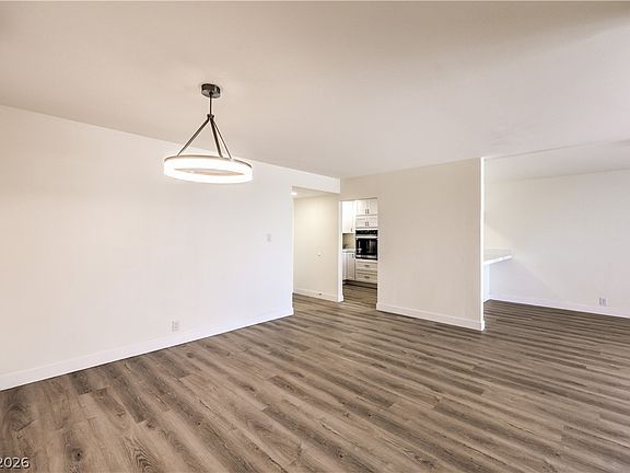4th image of 750 S Royal Crest Cir Unit 315