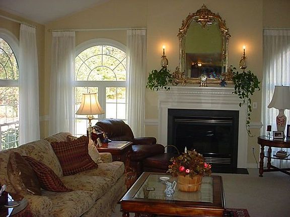 Family Room 1