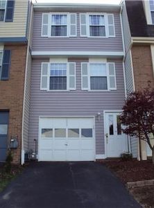 204 W Russets Cir, Bridgeville, PA, 15017