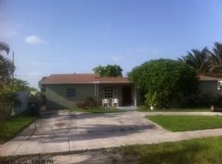 9881 SW 45th St, Miami, FL 33165