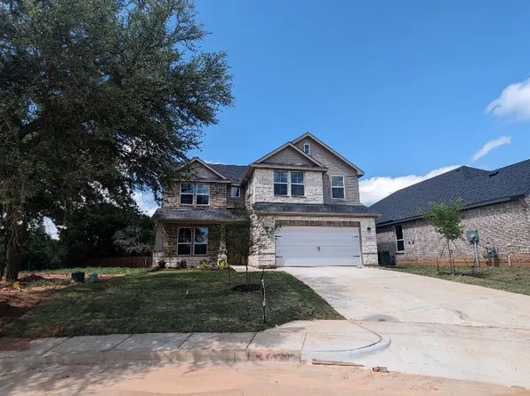 1303 Hickory Ct, Weatherford, TX 76086