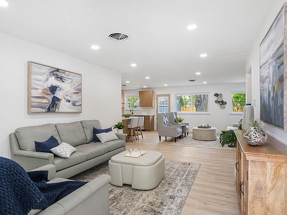 5th image of 4708 Albermarle Dr