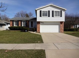 18409 May St, Homewood, IL 60430