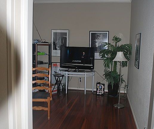 5th image of 1814 Lakeside Ln