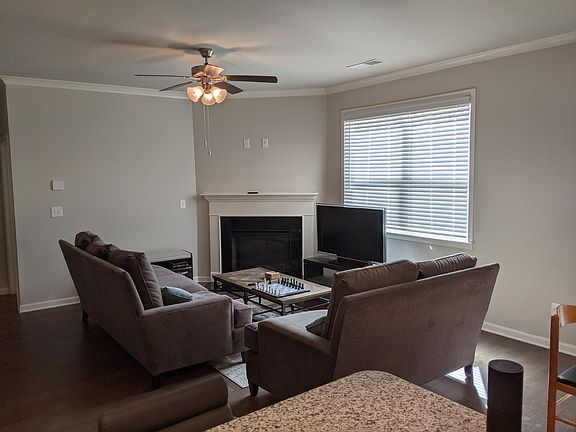 2nd image of 1343 Weedon Dr