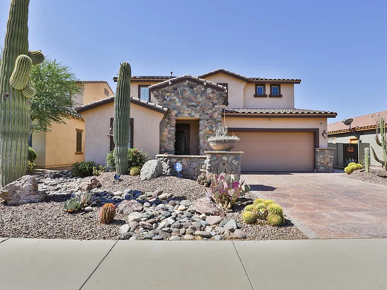 36269 W Cartegna Ln — Photo 1