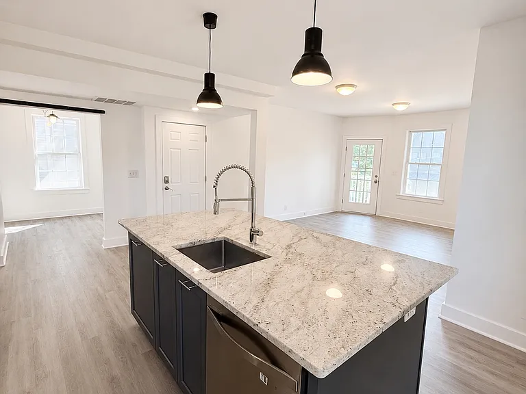 113 Nash St #2 — Photo 7