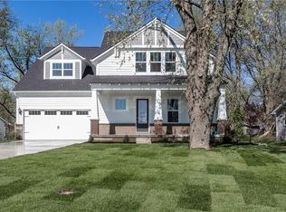 906 Auman Dr E, Carmel, IN