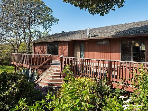 4th image of 311 Crest Road