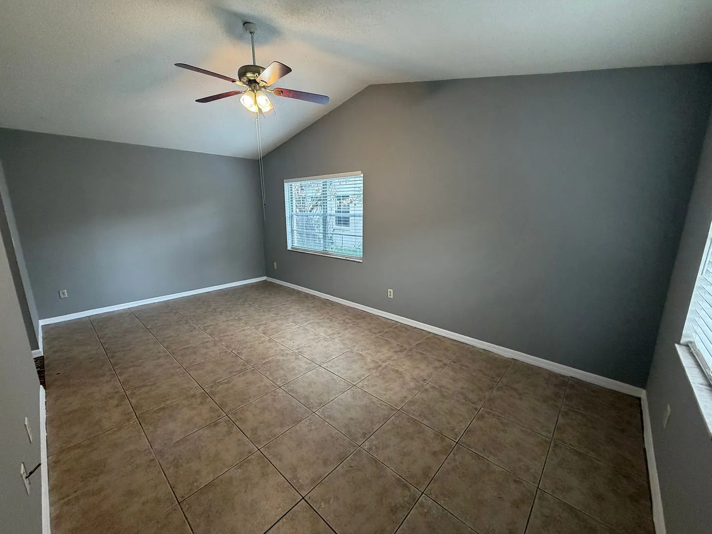 Charming Duplex in Sanford-Move-In Special! $500 Off the First Month's Rent! — Photo 4
