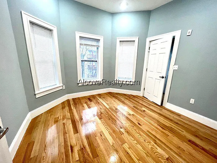 Harold St — Photo 6