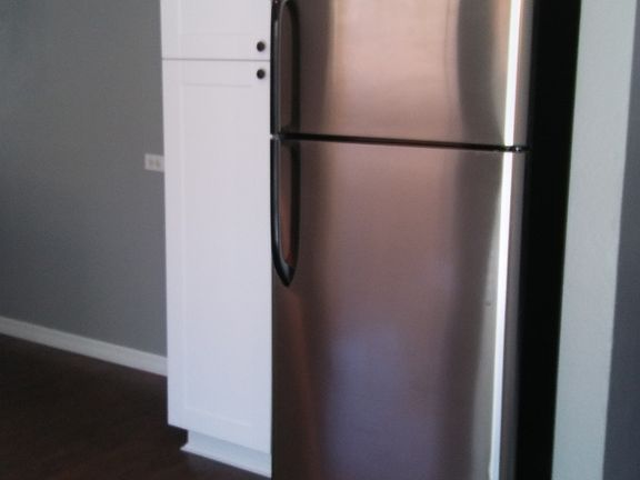 4th image of 2140 Hess Dr
