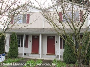 12216 SE Salmon St APT B, Portland, OR 97233
