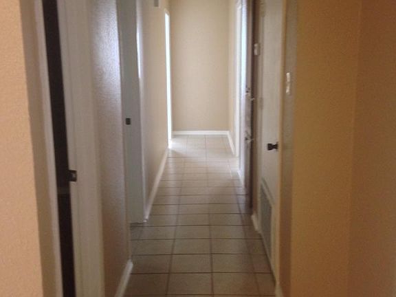 3rd image of 307 Tammy Ct