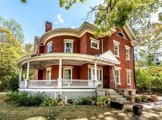 228 S Broadway St, Lebanon, OH 45036