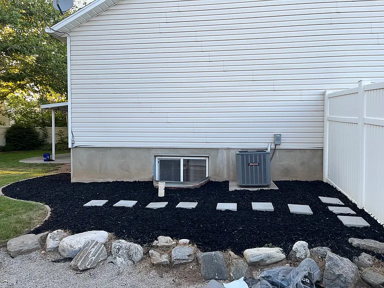 1043 N 2525 W — Photo 21