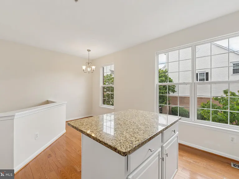 3802 Dominion Mill Dr — Photo 11