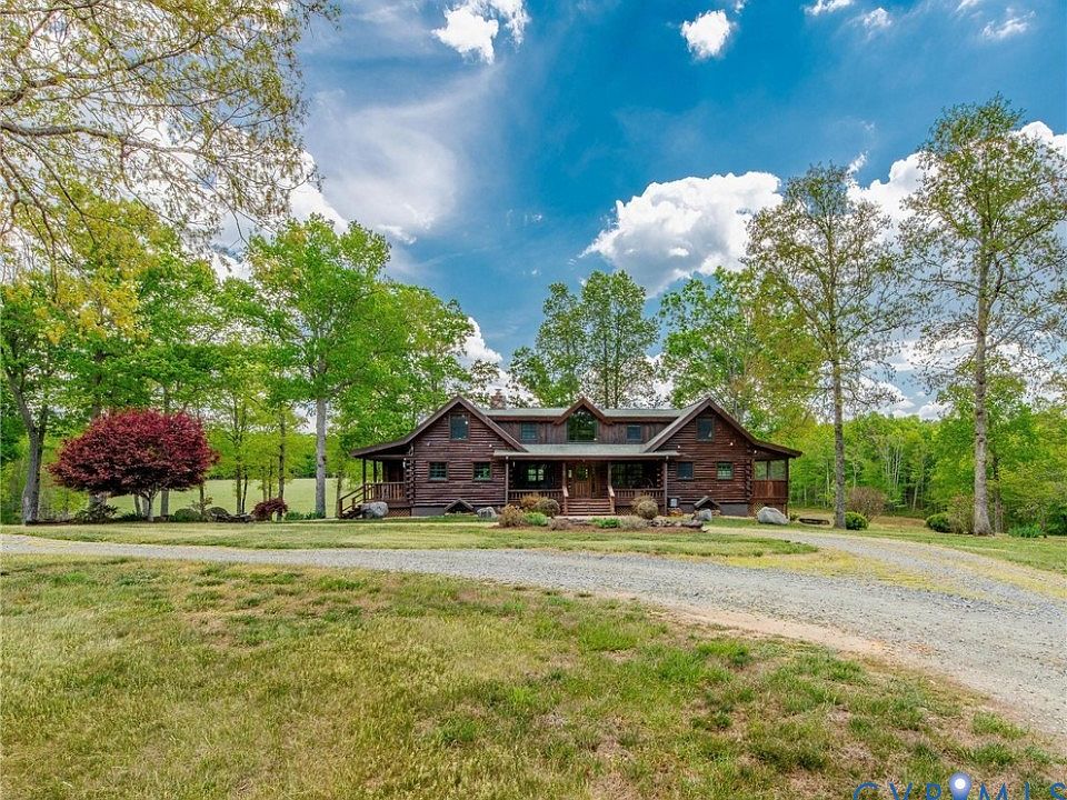 1st image of 615 Riggs Rd