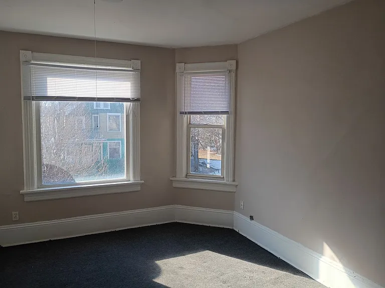 1710 W Mineral St — Photo 8