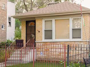 1056 N Harding Ave, Chicago, IL 60651