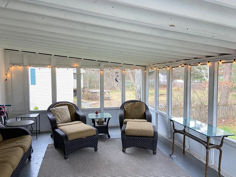 8 Quevic Dr — Photo 38